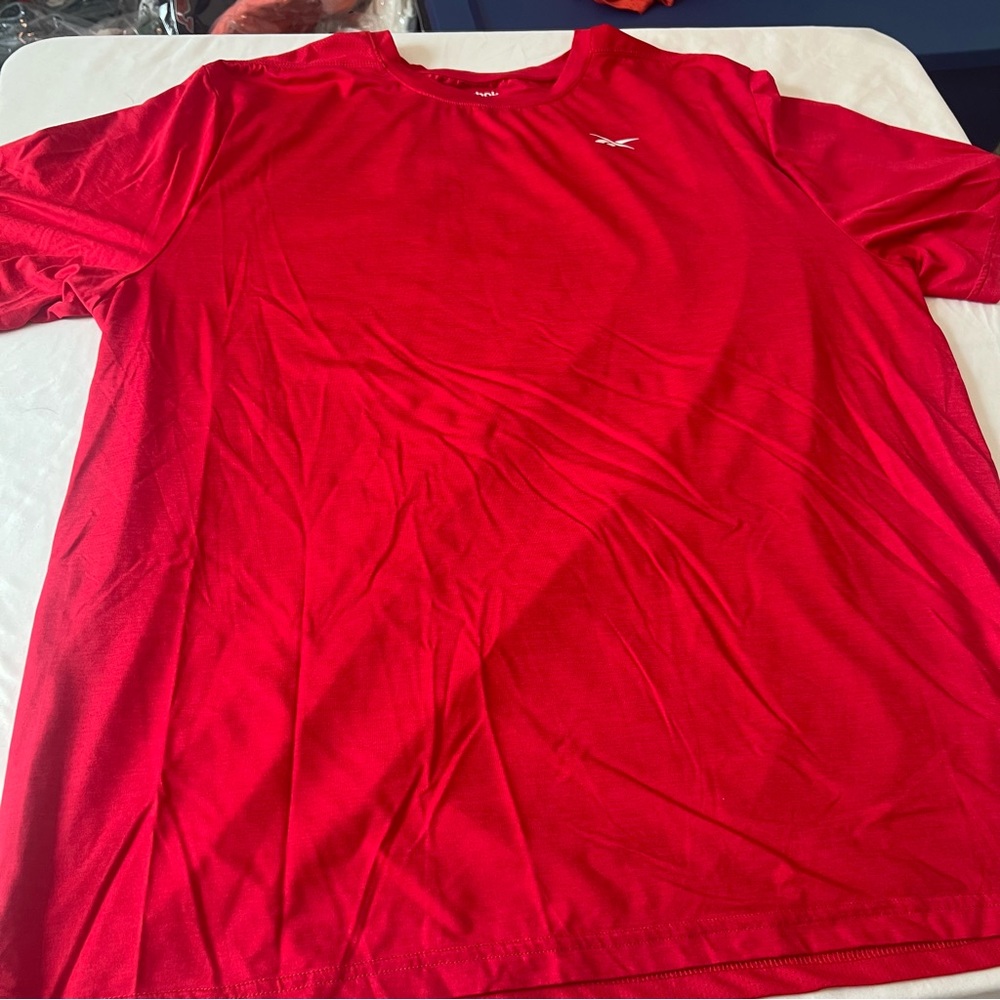 Reebok Speedwick Athletic Tee Shirt Red 2XL Moisture Wicking Workout Gym